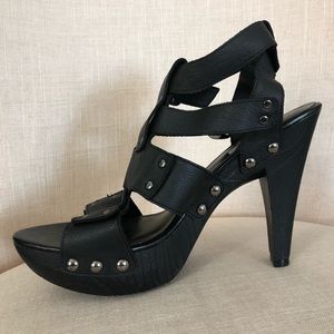 GUESS- Women’s Black Heels